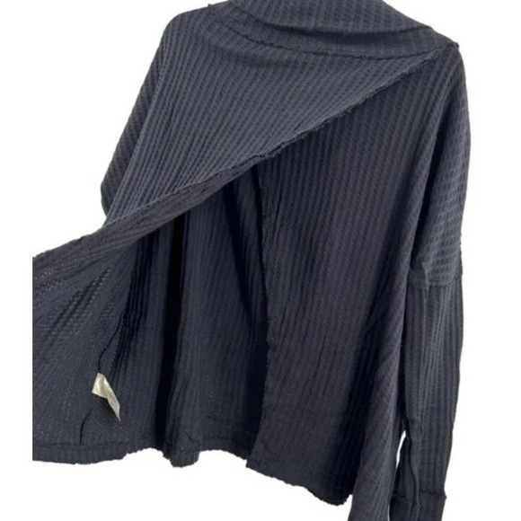 Free People Juicy Long Sleeve Black‎ Top M NWT Open Back Waffle Knit Cowl Neck - Picture 3 of 4